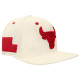 Pro Standard - Chicago Bulls Triple Tonal Wool Snapback Hat - Eggshell Red
