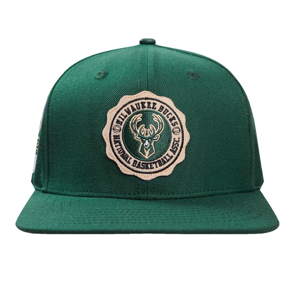 Pro Standard - Milwaukee Bucks Crest Emblem Wool Snapback Hat - Forest Green