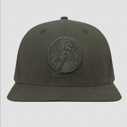 Pro Standard - MLB New York Yankees Neutral Wool Snapback Hat - Dark Taupe - BLVD