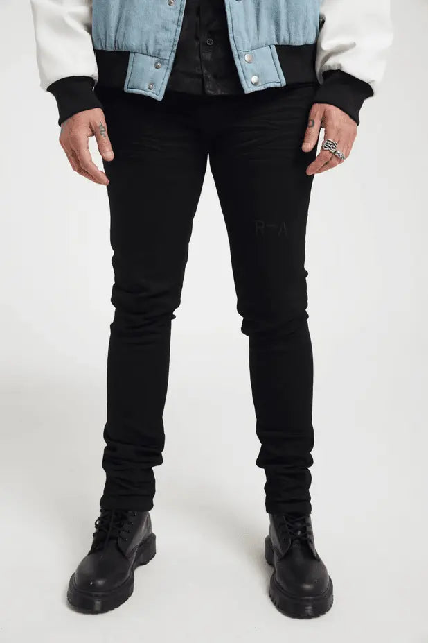 RTA Bryant Skinny Jean | Black Logo - BLVD