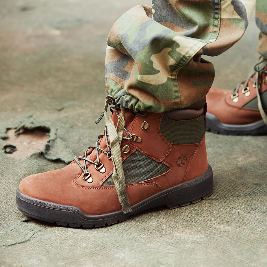 Timberland Men's 6-Inch Waterproof Field Boot - Dark Brown Nubuck